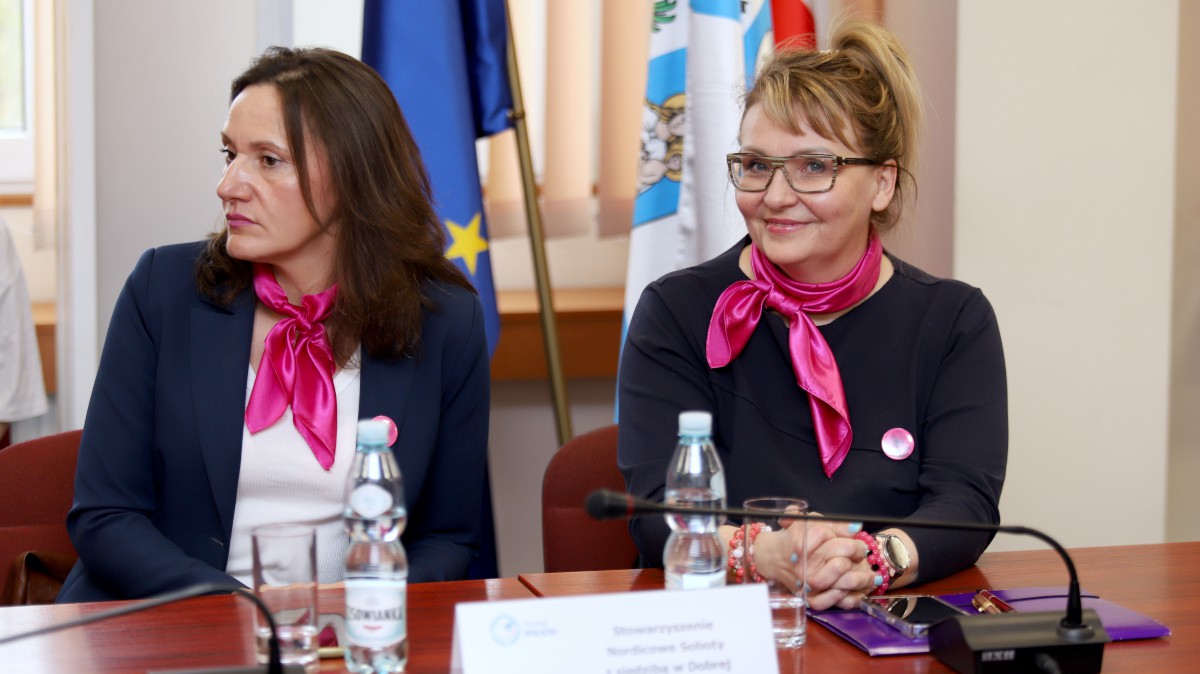 Kolejne umowy podpisane. 15 organizacji z dofinansowaniem w programie „Kompas na Powiat Policki”